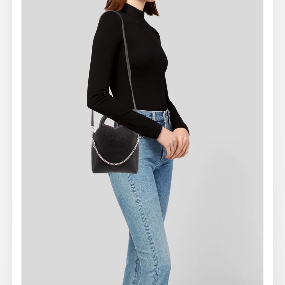 BNWOT VIRAL T&C Heart Leather Bag – Return to Tiffany Black Lowest Price 🖤 - Picture 16 of 16